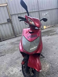 للبيع فقط سكنس نوزل  العنوان حي القاهره الدلفيه   السعر ٧٠٠ الف وبيه م...