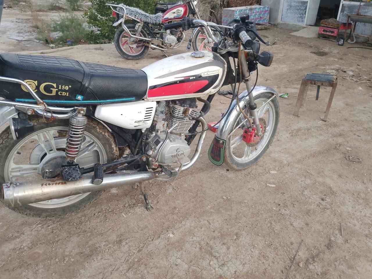 للبيع @ 
دراجه سيفان موديل23 جاهزه من كل شيئ 
اوراق سكنر السعر خاص 
مراسله او اتصال ***********
