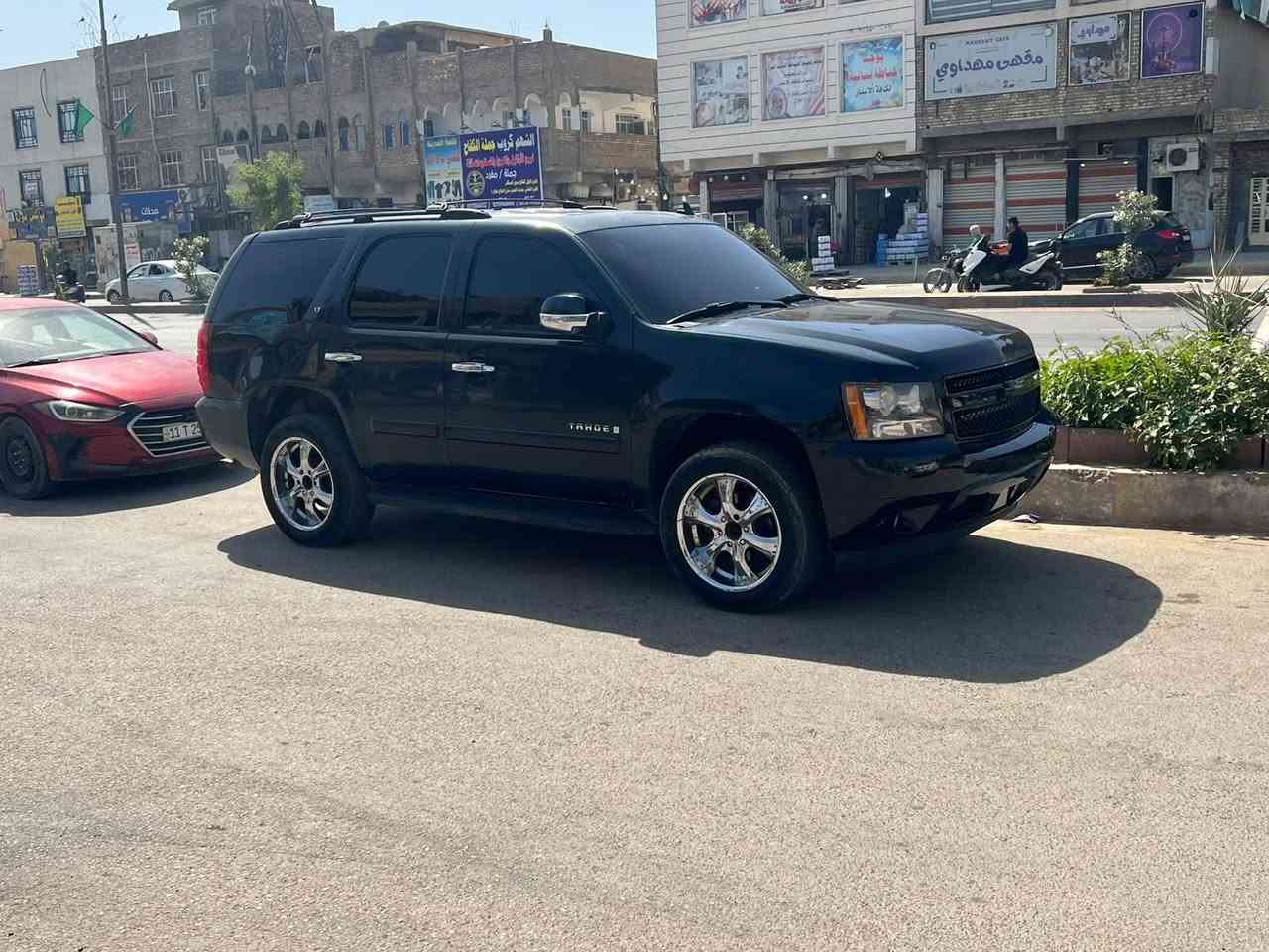 سلام عليكم 
مراوس بتاهو شمباني بدون كص 
مراوس فقط
موديل تاهو 2010كفاله  وسرقة وعشائر
تخم تاير جديد
محرك 8 سلندر 5300 (المرغوب)
كير ومحرك وكهربائي (كل بشرط)
المواصفات (فول الفول - أعلى فئة):
فتحة (سلايد)
شاشة كبيرة
سقف DVD
لايت زنون
2 كشن امامي كهربائي (خزن ميموري، تبريد، تدفئة)
2 كشن خلفي تدفئة
7  كشنات اسود 
صندوك شفط وكهربائي
حساس
وبعدها هواي مواصفات
مكان السيارة: بغداد مدينه الصدر 
***********
