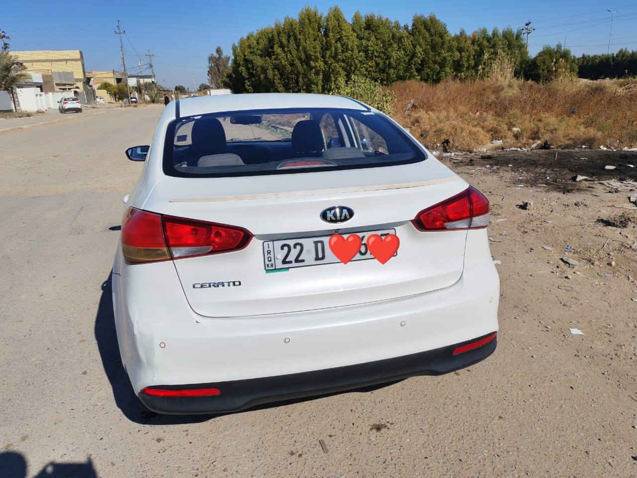 السلام عليكم 

سيراتو ٢٠١٧ خليجي رقم اربيل الماني الحد ٢٠٢٧
السياره بيها خمس قطع صبغ 
باب السايق مصبوغ اثر شخوط 
 باب خلف السايق بي ضربه مفتوح مصلح و مصبوغ 
 جاملغ خلفي مصبوغ
باب خلفي عكس السايق و جاملغ خلفي مصبوغات اثر ضربه خفيفه بهلال الجاملغ 

السياره معروضه ب ١١٣ ورقه 
للاتصال ع الرقم ***********
