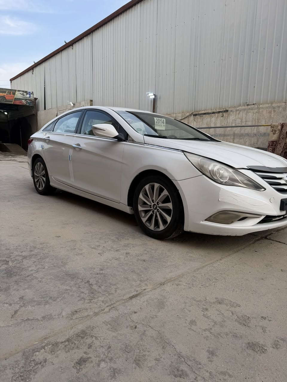 سوناتا ٢٠١٤ خليجي
رقم بغداد
قطعتين صبغ 
شركه عامه 
مكينه ٢٤٠٠ مكفوله 
مكاني حله 
السعر ١١٨
***********
