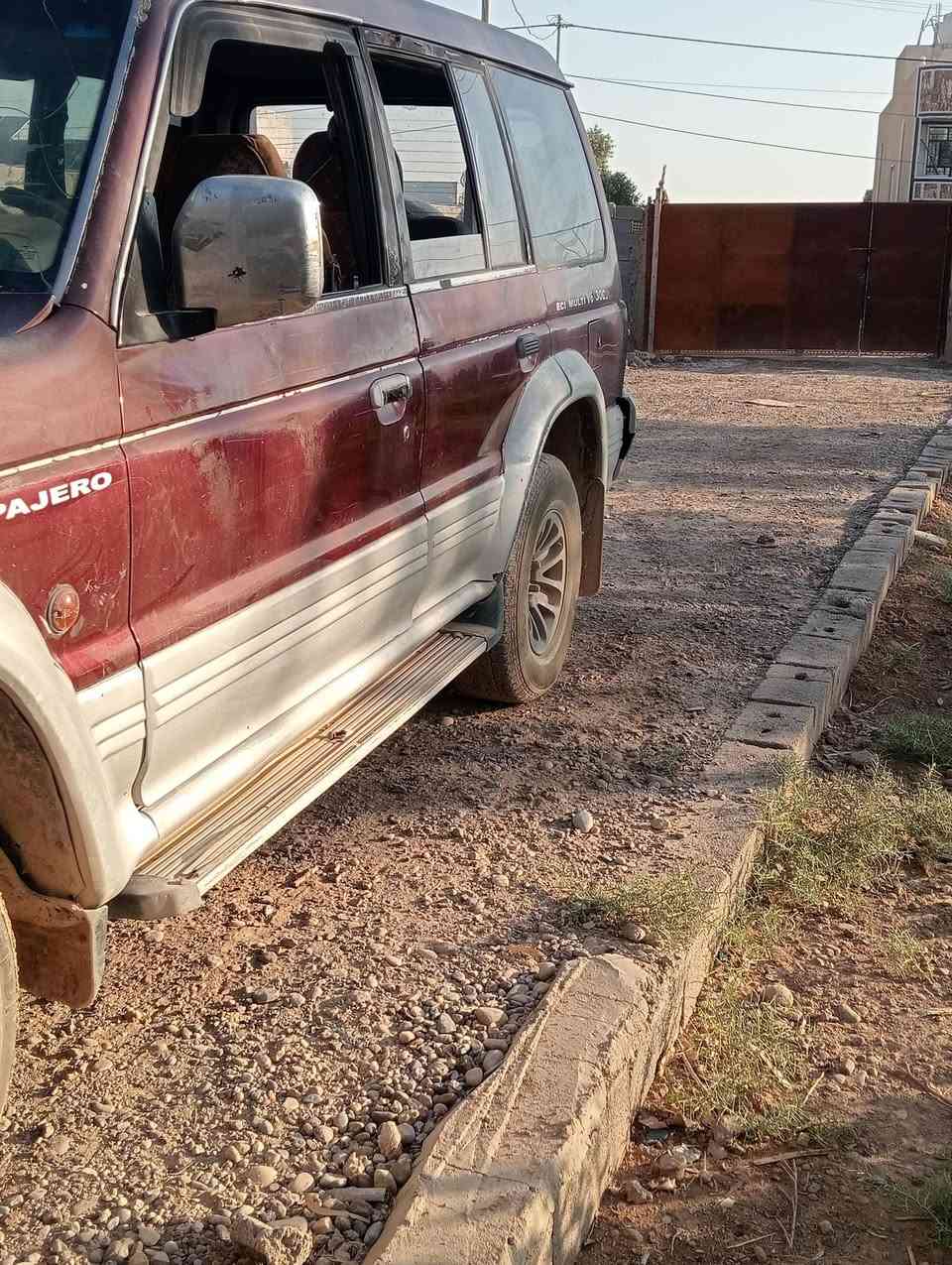 باجيرو موديل 2000  رقم انكليزي مكينة نشطه بطة 2500 كير خير من الله سيارة بيه نواقص قليلة السيارة باسمي تحويل مباشر السعر 42


**إذا كنت صاحب هذا الإعلان وتريد حذفه لأي سبب، رجاءا أرسل رسالة إلى الدعم الفني**