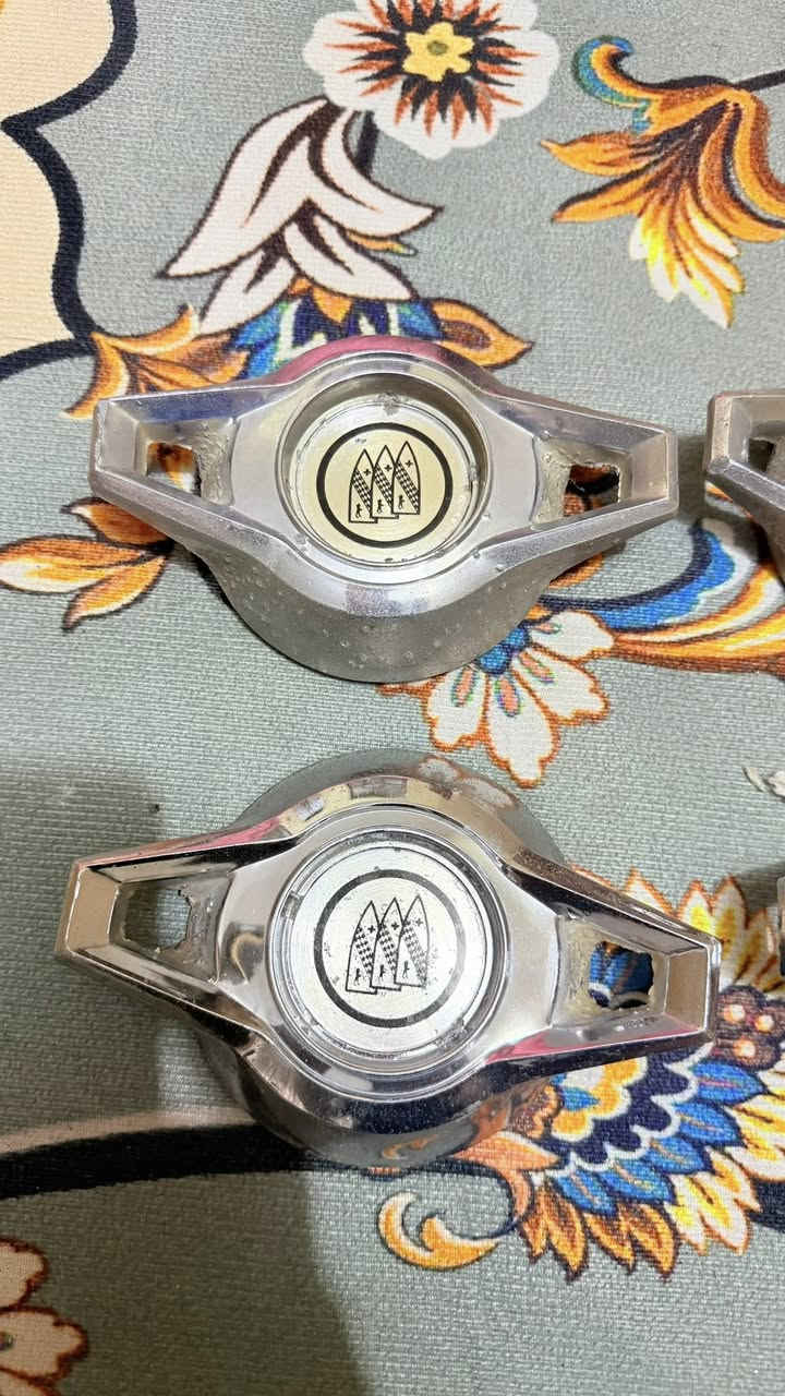 سلام عليكم
تخم شاخات اصليه 
شراي اتصل وتدلل 
***********
