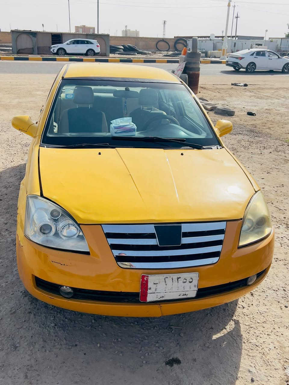 شيريa5 موديل 2011
محور كير ومكينه كامري 2000
سيارة جاهزة ونضيفه 
لا تنقيص لا تبخير ترايك وين ماتريد
راعيها يريد مداور 
ب28 وبيها مجال قليل .
 ***********
