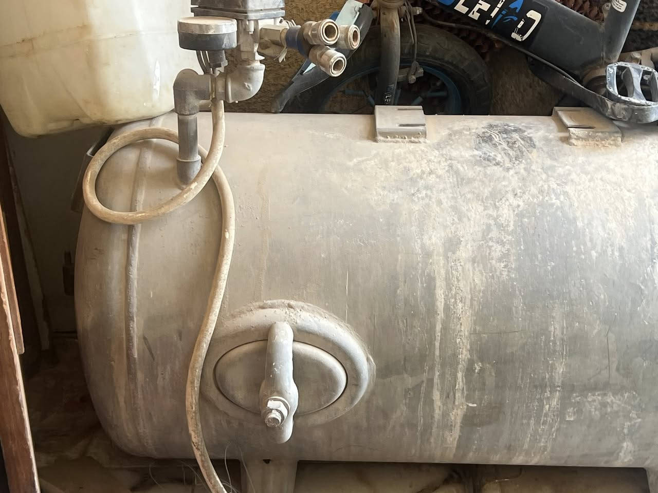 كمبريسر ثري فير 7 ونص احصان بي مجفف بي بطل 300 بس ممكن أشدله اكبر مكان بغداد الشعب
‭0787 987 7999‬
