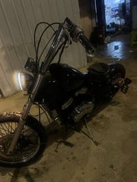 شباب هوندا استد ببر  دراجه خير من الله وعلى ايدي  السعر واحد و200 مكان...