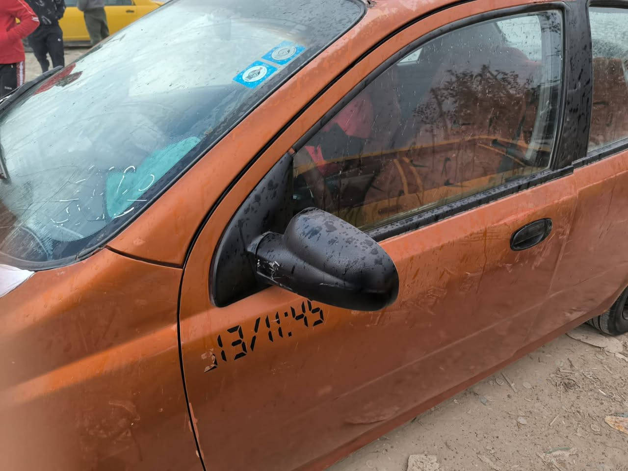 اخوان سياره افيو موديل الفين وسته مكينه كير خير من الله حداديه مسويه جديده السياره بسمي السعر 37وبيه مجال***********
