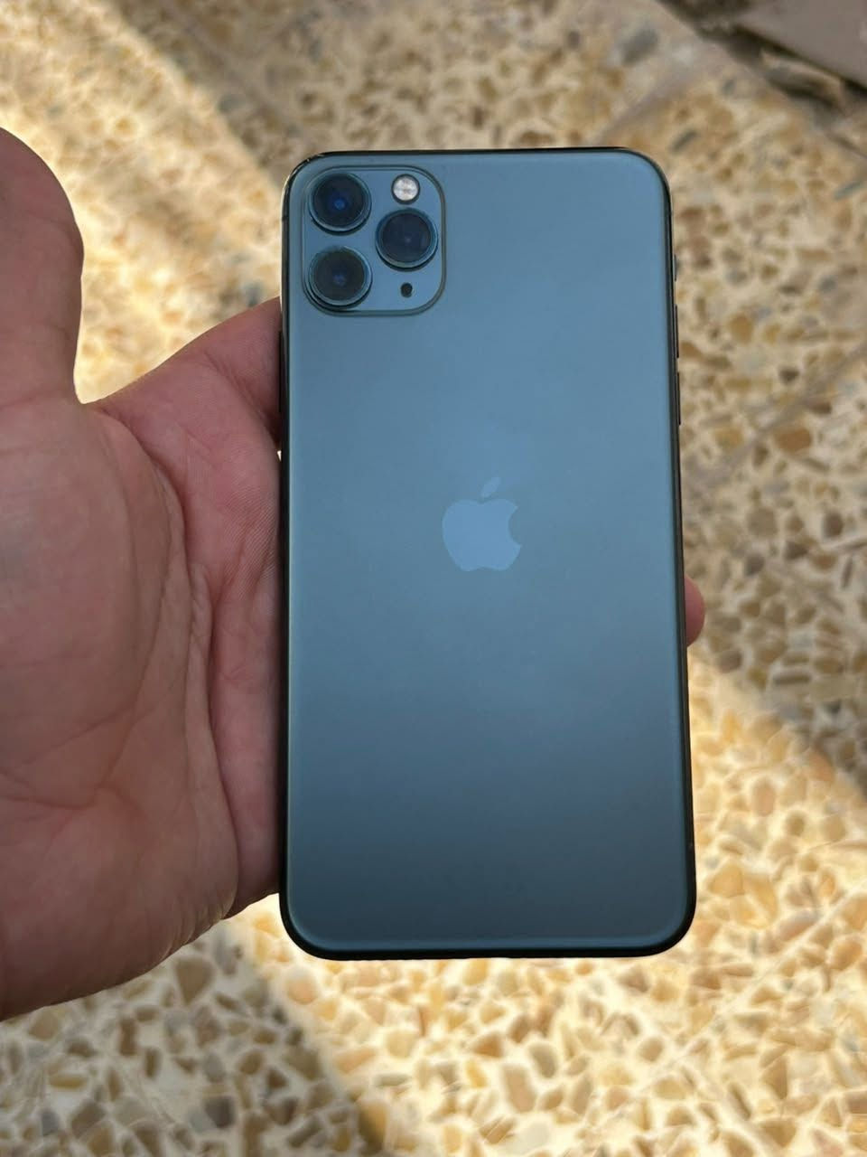 سلام عليكم
iphone 11 Pro Max
ذاكرة 256
بطارية 100
مبدل شاشة
فيس ايدي واكف
تك سيم
جهاز نضيف كدام العين 
تجي تفحص وتاخذ 
سعر 230 وبي مجال 
الاستفسار اكثر اتصل 
***********
مكاني موصل ايسر
