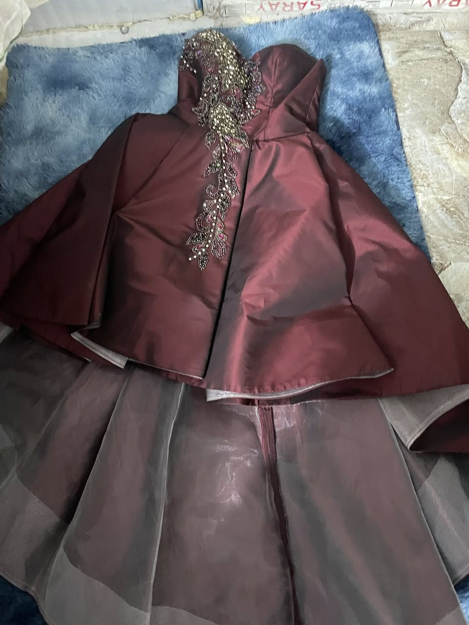 بنات عندي هاي لبدلة ملبوسة فقط ساعة لتبس mوL ضهرها حبل تجنن بلبسس قيموها وبلعافيه ع التاخذها مكاني بغداد


**إذا كنت صاحب هذا الإعلان وتريد حذفه لأي سبب، رجاءا أرسل رسالة إلى الدعم الفني**