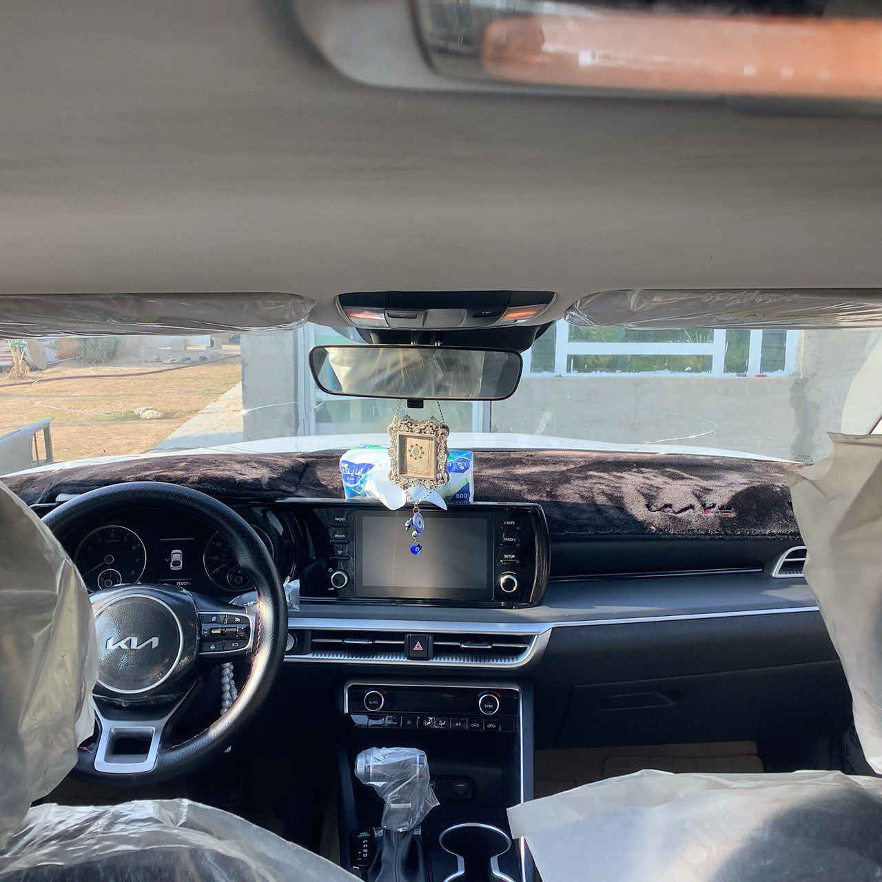 سلام عليكم كي فايف موديل ٢٣ امريكي المحرك ١٦٠٠ تيربو المرغوب
نص فول حادث مثل ما موضح بل صوره والباقي ليبل واحد حتى جنطه نفسها ممبدله رقم بغداد العنوان بغداد  رقمي *********** غير متواجد عالفيس السعر ١٧٥ بيها مجال
