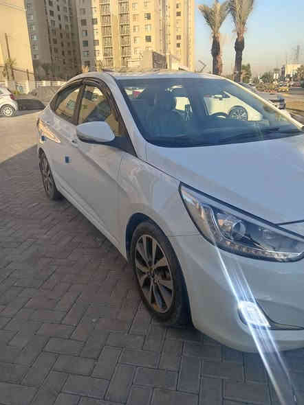 السلام عليكم أكسنت موديل 2017 خليجي فول سيارة رقم بغداد أنكليزي هزه جديده ورقم جديد وسنويه جديده سياره مكفولة من صبغ وتبديل  بيها فقط بارد بالباب والجاملغ الخلفي جهة الصدر كير محرك صدر تايرات باتري كلها جاهزات  استخدام شخصي
ماشيه 110 مابيها اي  نقص سياره فول فتحه وشاشه وكامره لايت عدسة دبل جكمجه محرك 1600 قطرتين تحكم ستيرن  السعر 119$ مكان سيارة بغداد
حي العامل رقم تلفون ***********
