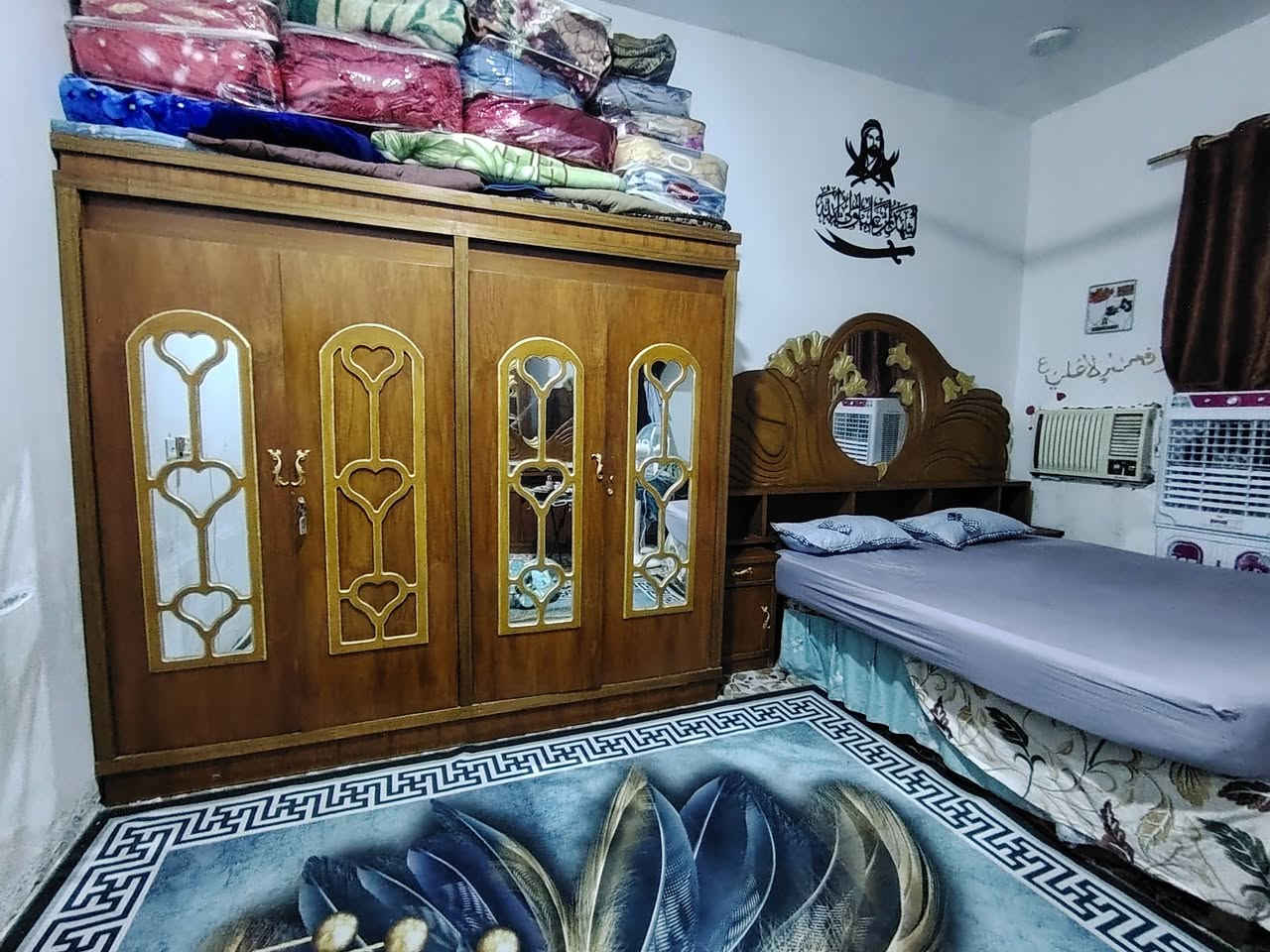 السلام عليكم غرفه اخشاب للبيع السعر 400 أو بيها مجال الاستفسار ***********
