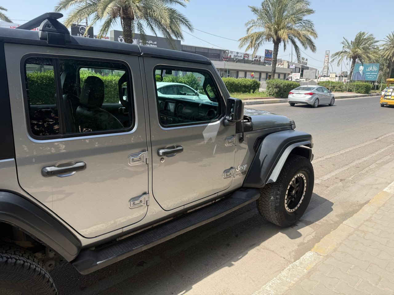 السلام عليكم ايامكم سعيدة وكل عام وانتو بخير
عندي جيب رانكلر ٢٠١٨ JL كلين تايتل غرق بسيط ولا كلوب مؤشر بالدشبول فور ويل مكينة ٦ سلندر المرغوب بدون أي نقص ( مكينة -كير- صدر - تبريد ) تخم تاير كلها جاهزة مصروف عليها اضافات وترفيع شركة فوكس مكفولة من دكتة الچاكوج ماشية ١٢٥ الف كيلو السعر ٢٢٥٠٠ دولار


**إذا كنت صاحب هذا الإعلان وتريد حذفه لأي سبب، رجاءا أرسل رسالة إلى الدعم الفني**