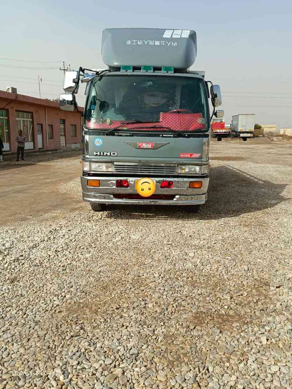 سلام عليكم هينو طيرة ستة وربع بلادي ٧٠ عادي موديل ٩٢ سياره جاهزة مكان كوت الشهداء تلفون ***********
