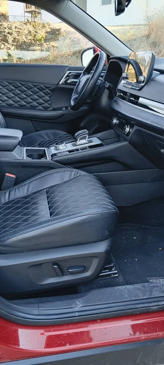Mitsubishi outlander 2023
‏ميتسوبيشي أوتلاندر أمريكى  
موديل 2023 – فول مواصفات بدون سلايت
‏المنشأ: أمريكى 
‏العداد: 59 ماشية 
سيارة حاله شريكه حيل جديد حداديه جديد طائرات جديد مابيهامصرف من كل شي
سياره مالتى مو مال معرض
‏رقم مؤقت تكدر تسجيل اربيل دهوك سليمانيه 
‏الضرر فقط قباغ سندوق بدون دواخل بدون ارباك
‏بجم: كبس 
مكان سياره اربيل شقلاوة
‏للاستفسار والتواصل: 📞 *********** واتساب
‏
