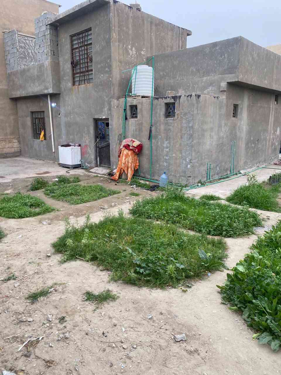 سلام عليكم بيت البيع موقع كربلاء لامام عون عمود 243مساحه 480بناء حديث مساحه 150السعر 160وبيه مجال رقم الهاتف***********
