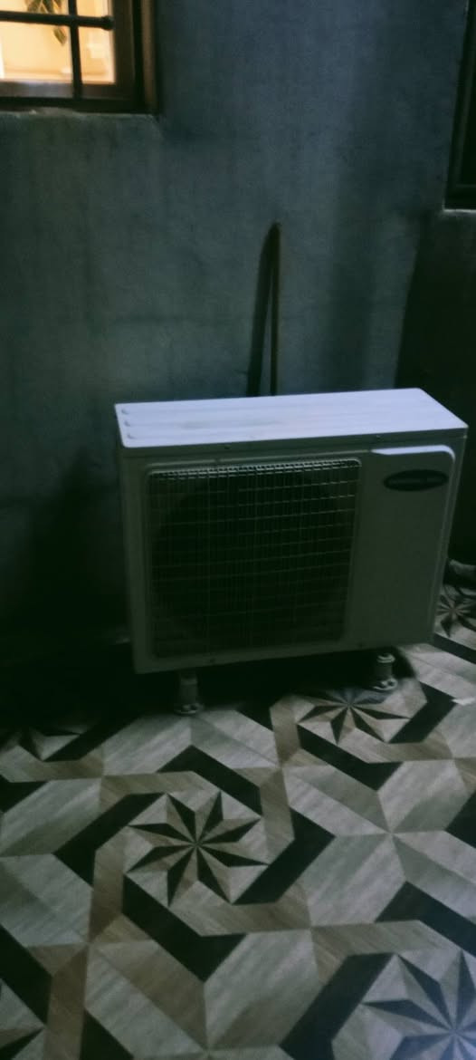 سبالت عدد3 /2طن ابيعهن  شلع تجي تفحص وتفتحهن سعر الواحد300الف ***********
