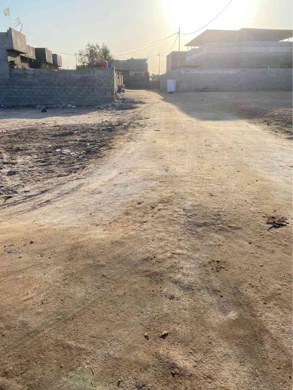 ارض ركن للبيع المساحه 1450 متر  مسيجه وكامله متوفر خدمات  العنوان البصره الجزيزه الحوطه الريان 
جنس العقار طابو ملك صرف زراعي اسم عراقي 
هاتف *********** البصرة, العراق
