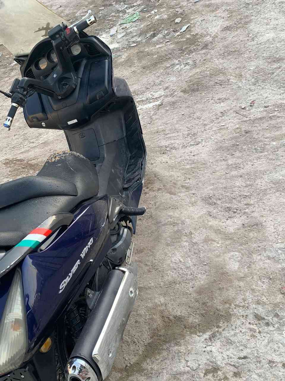 سلام عليكم شباب دراجه سلفر ونج 400 دراجه حيل نضيفه كهربائيات كلا شغاله بس وقت نكره بيه صوت بل كجلات ابيع عله. وضعه 680 الف بيه مجال بصيط مكاني بغداد مدينه اصدر رقمي ***********
