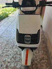 ورحمه الله وبركاته دراجه شحن للبيع الرقم 07880038929