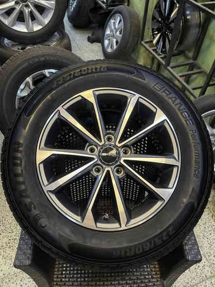 سلام عليكم شباب تخم ويل كب واطارات (BYD)دستروير

اصلي زيرو ✅حجم (16)عنوان بغداد حي العامل شارع 7نيسان📍

***********☎️🤳
