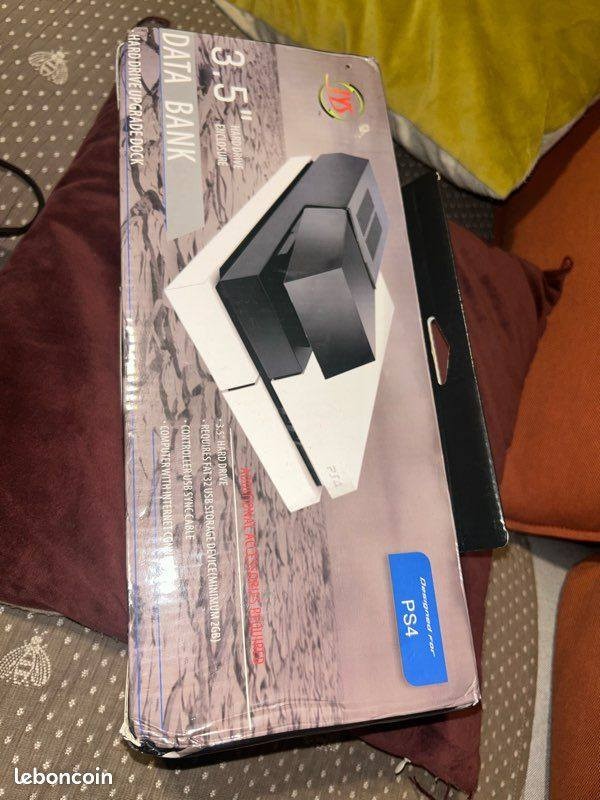 مروحە و قاعدە بلي استيشن ٣٥ الف
*********** واتس اب
