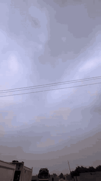 سلام عليكم
للبيع سياره اكتروز عاليه موديل 14 جحم 51
وباقي التفاصيل الاتصال على رقم ***********
