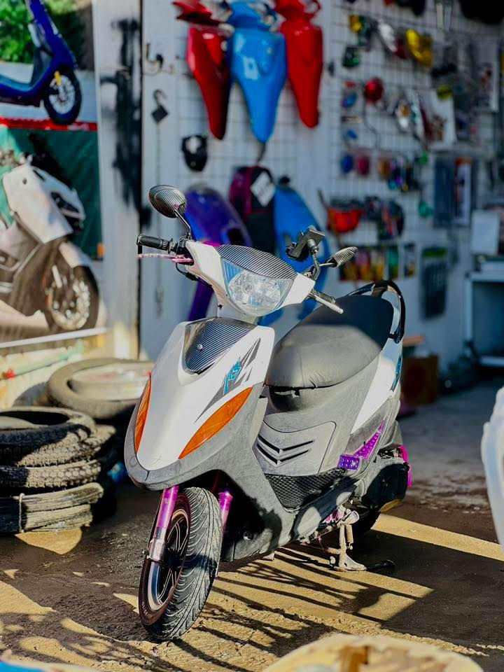 ماكس عدله بلاديه 🧡
الدراجه كفاله عامه 

ملاح قطعه وحده 

كفرات مختمه 

الدراجه بيها تزويد خارجي 

تفاصيل ب صوره 

مايعجبك لمنشور عبره 👍🏼

مكاني بابل الهاشميه 

***********
