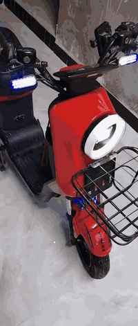 دراجه شحن  للبيع
نوع R9 2025
ما بيه نقص كامله وشرط الفحص
المكان البصرة / دور الشرطة مقابل شارع السيد
السعر 380 الف بيه مجال بيسط حق الجيه
للتواصل والاستفسار على رقم التالي واتساب
***********
