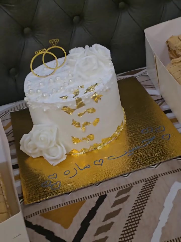 بسم الله ماشاء الله 
الحجز مفتوح لقوالب كيك الخطوبه والمهر والحنه 
كيكه +قطع 
توجد خدمه توصيل داخل بغداد كافه


**إذا كنت صاحب هذا الإعلان وتريد حذفه لأي سبب، رجاءا أرسل رسالة إلى الدعم الفني**
