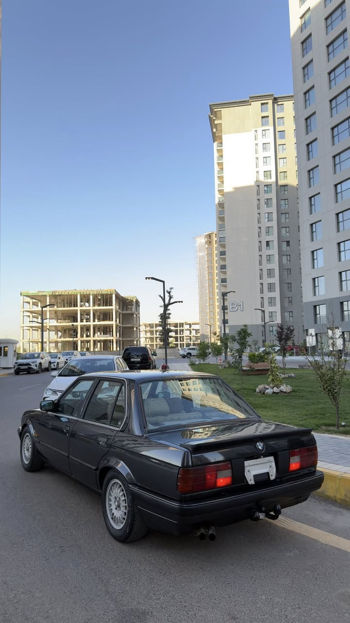 (BMW/325) 1989
وارد يابان 
مكينه 25
كير اوتو  3 انضمه قياده 
كير مكينه بشرط
تبريد بلادي ثلج 
غرفه جديده بلاد
كشنات وكاعيه وبطاين بيجي جديد كلش 
السياره من جوه شرط بدون قطره خياس
قوائد الجك وكل التفاصيل جديد
حوض مكينه جديد مع كل التفاصيل البلاد
دركه Mاصلي
مرايه داخليه M اصلي
سبايد Mاصلي 
سستم صوت بيوينر صوت خرافي 
سياره حجر بيئه بلادي 
تخم ويل جديد بلاد 
مع تخم تاير من تايل مول جديد
لايت بك لايت بلادي جديد 
مع عالي زنون اصلي 
مابيه نقص برغي 
رقم بغداد شرط التحويل
السعر ٧٠ قابل للتفاوض

للتواصل (***********)

ممتواجد على الفيس🌹
