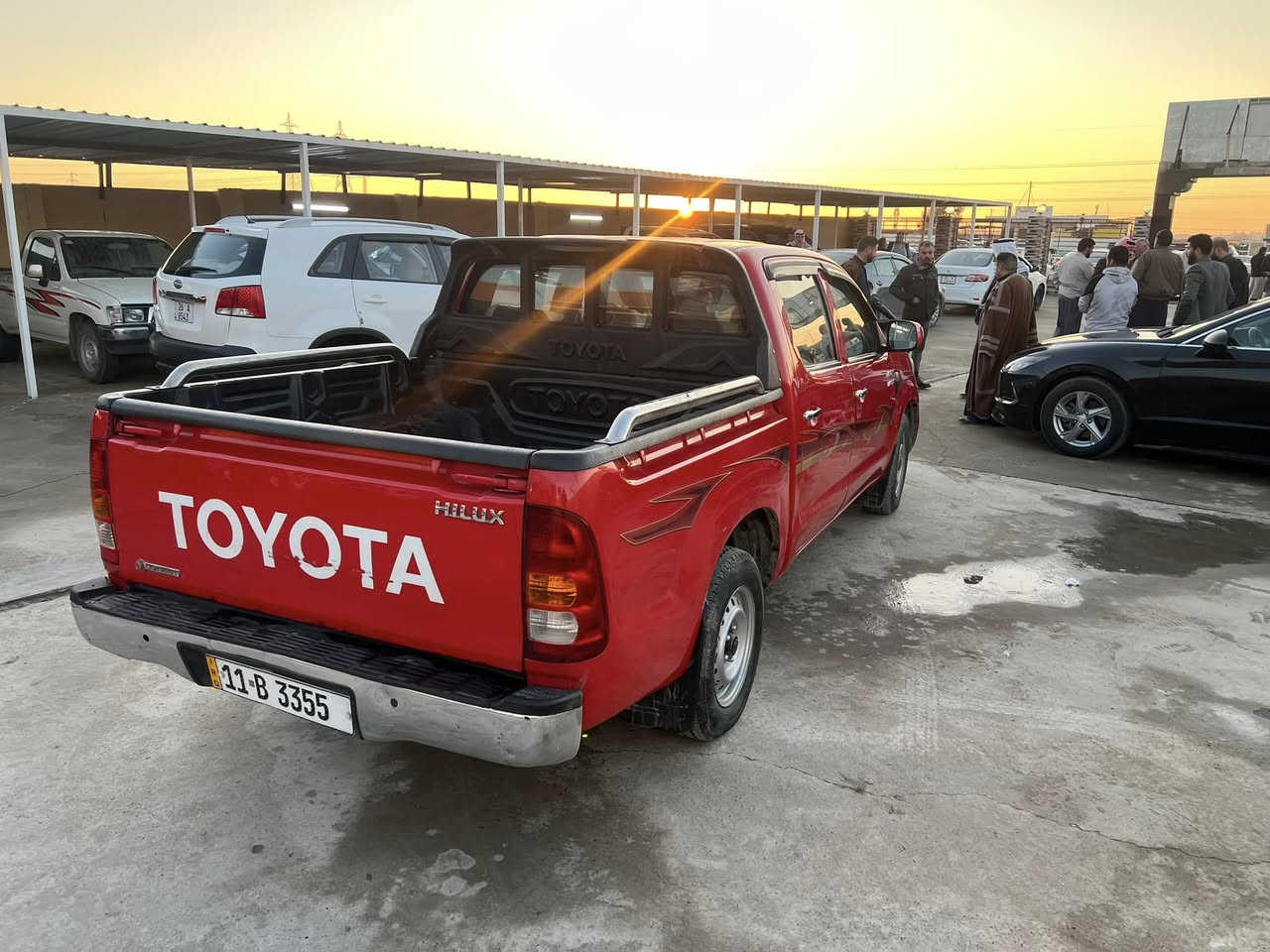 سلام عليكم 
بكم هايلوكس للبيع
موديل 2011
كير ومحرك شرط 
ضرر جاملق بونيد 
تواير وصدر جدد
السعر 155 وبيها مجال للطيبين 
الرقم ***********
