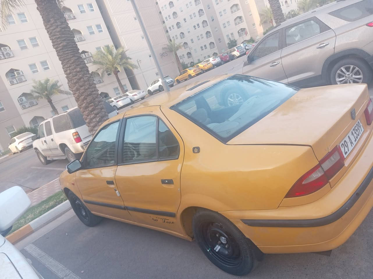 سلام عليكم سمند موديل 2012 كير جديد مكينه بيه بخار تخم تاير جديد تبريد ثلج بسمي السياره مكاني بغداد مجمع بسمايه *********** غرفتهه حلوه سعر 30 وبيهه مجال حك الجيه مشط جديد باور جديد تخم تاير جديد بدون ضربه ولا صبغ جاهزه للشغل
