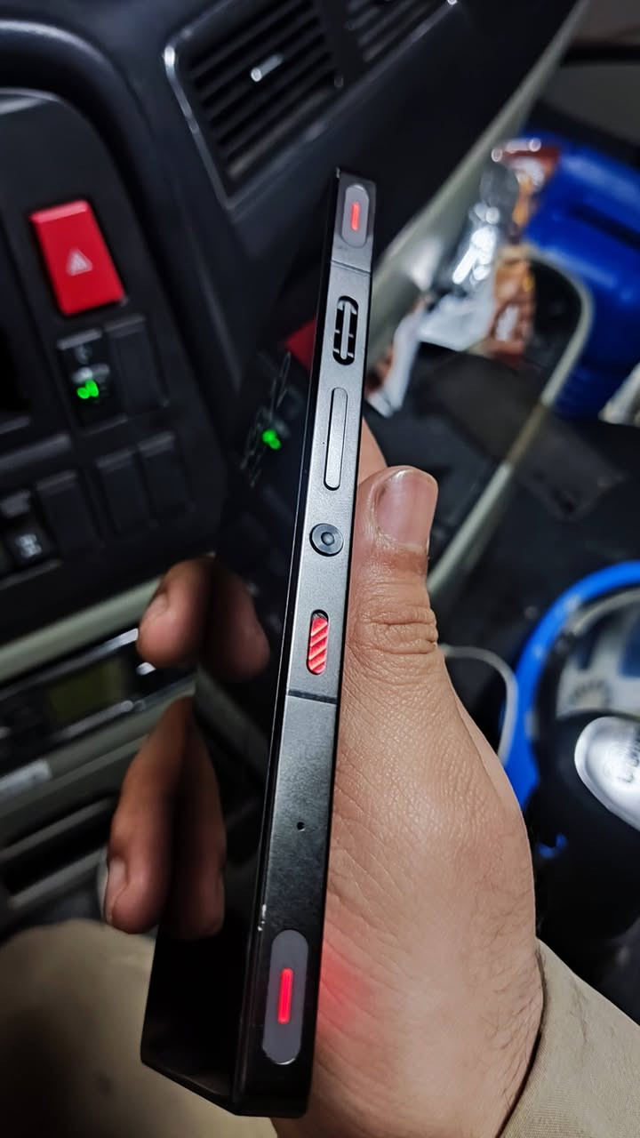 Redmagic 10 S pro
ريد ماجك 10 اس برو  اخر اصدار

نسخة عالمية

نظافه 99

ذاكره 256/24g

شاشه AMOLED  144hz

بحجم 6.8 بوصه

معالج snapdragon 8 elite 

احدث واقوى معالج بالعالم حالياً

ببجي اعلى اعدادات 120فريم

كاميرا 50MP

بطاريه بسعة 7050ma

شاحن سريع 100w

نظافه الجهاز 100/99

ملحقات 

 سماعه هديه ويا تايب سي اصلي  شاحن كفر 

سعر 770 الف

بغداد  تواصل مراسلتي او

اتصال واتساب ***********
