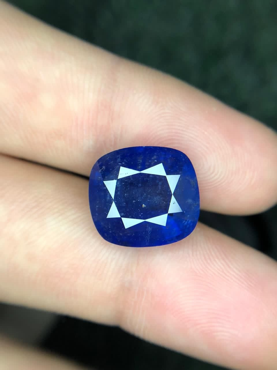 Beautiful stunning natural blue sapphire available for sale 
Weight: 11.65 carats 
Dimension: 13.1*12*7.2mm
Origin: Sri Lanka 
Clarity: included 
Comment: heated 
..................
Worldwide shipping by FedEx, DHL and UPS 40$
Payment through PayPal, W Union, Money Gram, Ria and Direct Bank Account ...............
Location: Namak Mandi, Peshawar 
WhatsApp: +92345 1333092
DM me for more details? (SGS)
 𝑺𝒂𝒇𝒊 𝑮𝒆𝒎𝒔 𝑺𝒕𝒐𝒏𝒆 💎🌏s✈️🏠
.................
 #fypviral #leadership #foryoupage #business #marketing #investing #😃😀🙂 #fyp #viral #success @highlight


**إذا كنت صاحب هذا الإعلان وتريد حذفه لأي سبب، رجاءا أرسل رسالة إلى الدعم الفني**