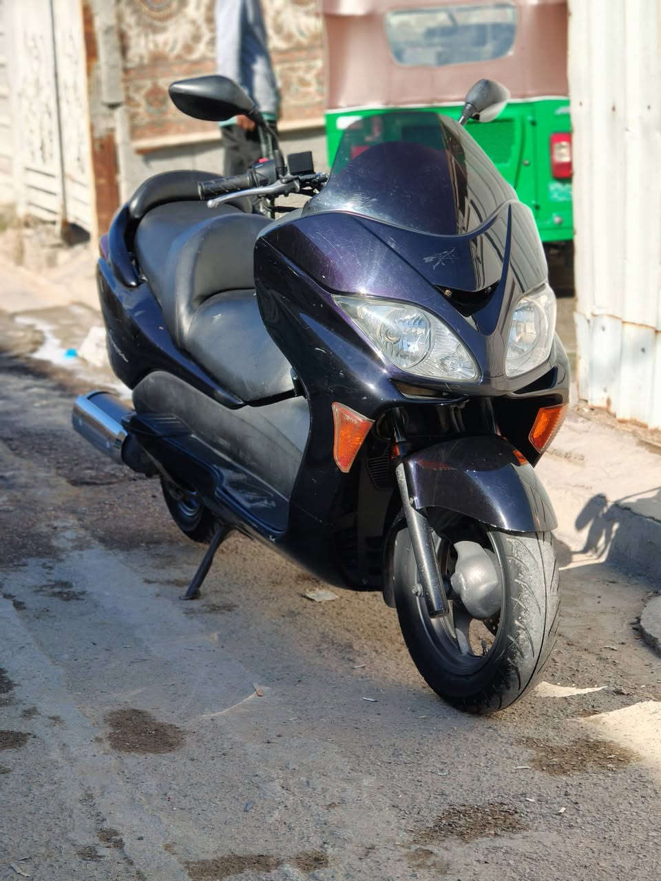 سلام عليكم
فورزه صفر ثمانيه 
البيع مكينه وكير كفاله 
دراجه الونين من بعيد بنفسجي من قريب سوده 
عالي ناصي اشاير كلها كفله 
البيع سعرها مليون و٣٠٠ وخادم الطيبين 
بغداد زعفرانيه رقم ***********
