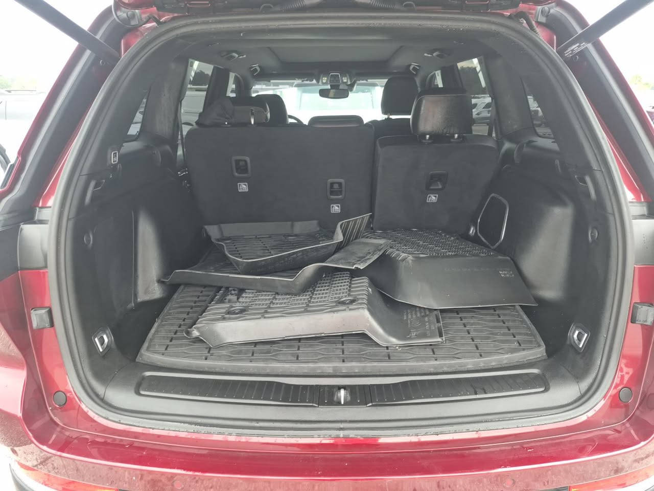 جيب  اكلين شهر وتوصل لبغداد بدون أي حادث أو عطل  

السلام عليكم جيب كراند شيروكي 4XE 2024 وارد امريكي

Jeep Grand Cherokee 4Xe 2024 2.0L

         حجم المكينه : 2000  تيربو + هايبرد + بلك ان 

المسافة المقطوعة :5ميل  بعدها زيرو

          حالة الايرباك : سليم مطاك ولا ايرباك

#مواصفاتها

1.شاشه 

2.بصمه

3. تشغيل عن بعد

4.دمام خلفي

5.كشنات جلد

6.كشن السايق ميمري

7.كشنات كهرباء

8.صندوك كهرباء

9.حساسات خلفيه

10. قطع تبريد 

11.اشاير بالمري

12.رادار امامي

13.رادارات 360

14.ثلاث وضعيات قياده

15. بنوراما فتحتين

16. كير ماوس

17. نظام منحدرات

18. هيترات بالكشنات 

19.ويل كب كروم

20.لايتات لد

21.بكلايت لد

22.كشافات

23.بصمة ابواب

فول مواصفات 1/1

#

تفاصيل اكثر هذا رقمي ***********
