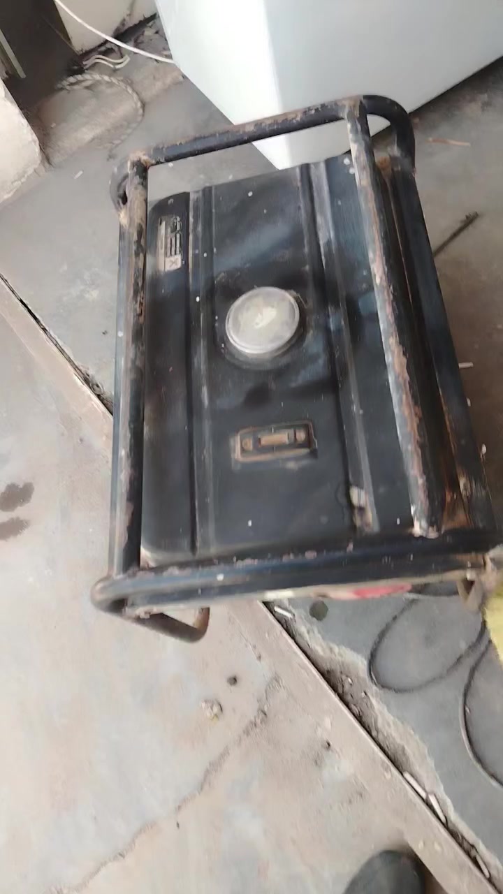 مولد شغال شرط نكره ٦٠ ألف وبي مجال قليل  مكان تكريت ***********
