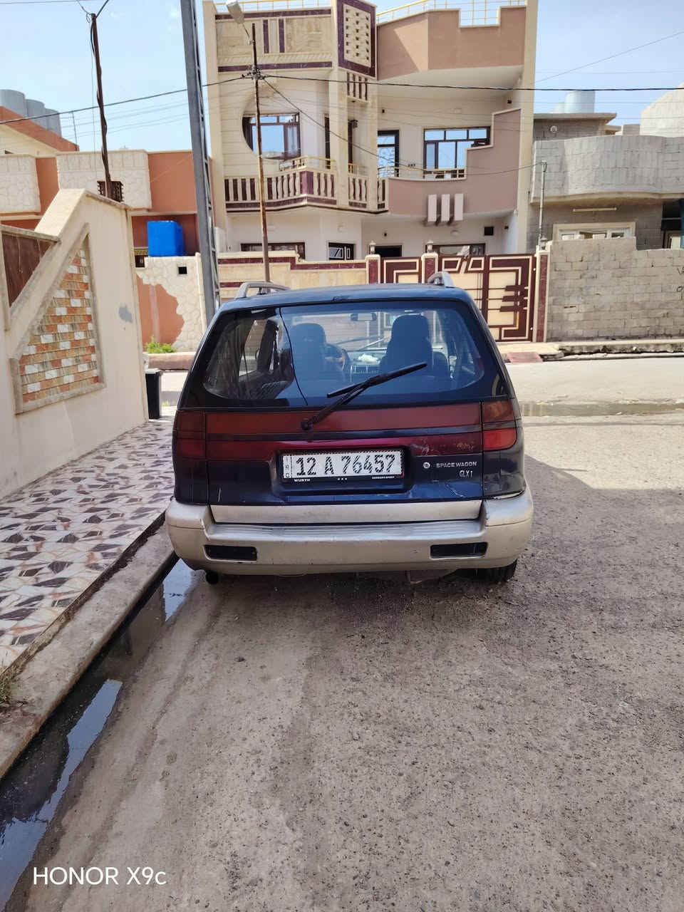 ميتسوبيشي ياباني ٧راكب موديل ١٩٩٥ رقم نينوى جديد سنوية ٢٠٣١ باسمي اني احولك محرك كير شرط تبريد شغال كابون بانزين دوشمة جديدة كهربائيات كلها شغالة طخم اطارات جديد سيارة وضع شركة بيها مكانات تقحيل ومطوزة 
٥٠ ورقة وبيها مجال
استفسار ع الرقم ***********
