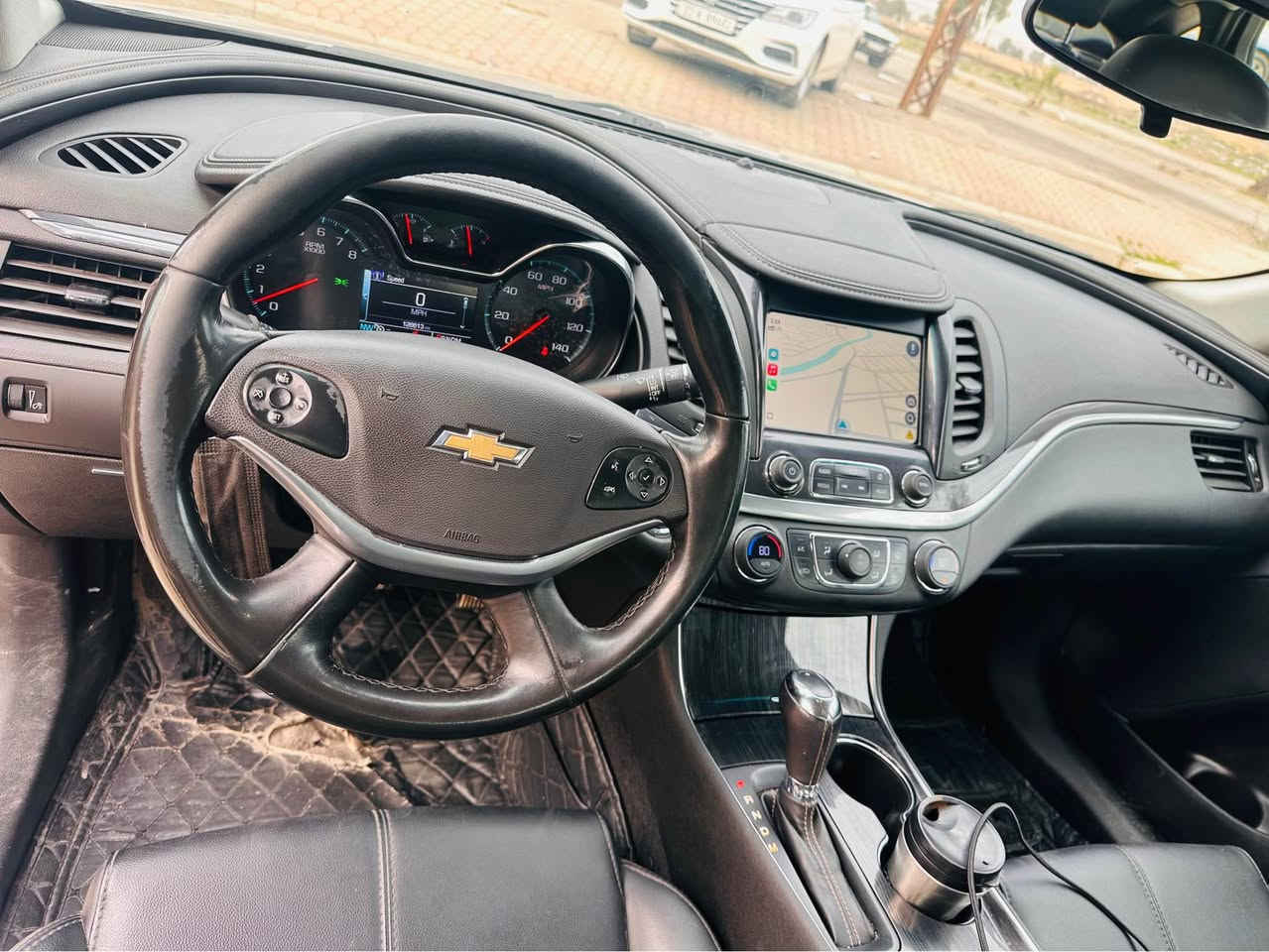 سلام عليكم 
امپالا 2020 lt ٦ سلندر
صور الحادث مرفقة 
جاملغ امامي صبغ 
باب وجاملغ خلفي سكن كلير امريكا ونفس الباب صار بي حادث هنا وانصبغ مرة ثانية
بدون ايرباك وبدون شواصي 
السيارة بدون نقص وجاهزة ومسويلهة ادامة كاملة يم الولد بالورشة قبل ٦ اشهر 
بساتم اكاديا مسلح قبل ٦ اشهر بدلتهة للعلم مجانت كاسرة بستم 
شاشة قاصة 
اندرويد اوتو وابل كار بلي 
وباقي مواصفات ال lt المعروفة
ماشية ١٢٦ الف مايل
***********
*********** أربيل, العراق
