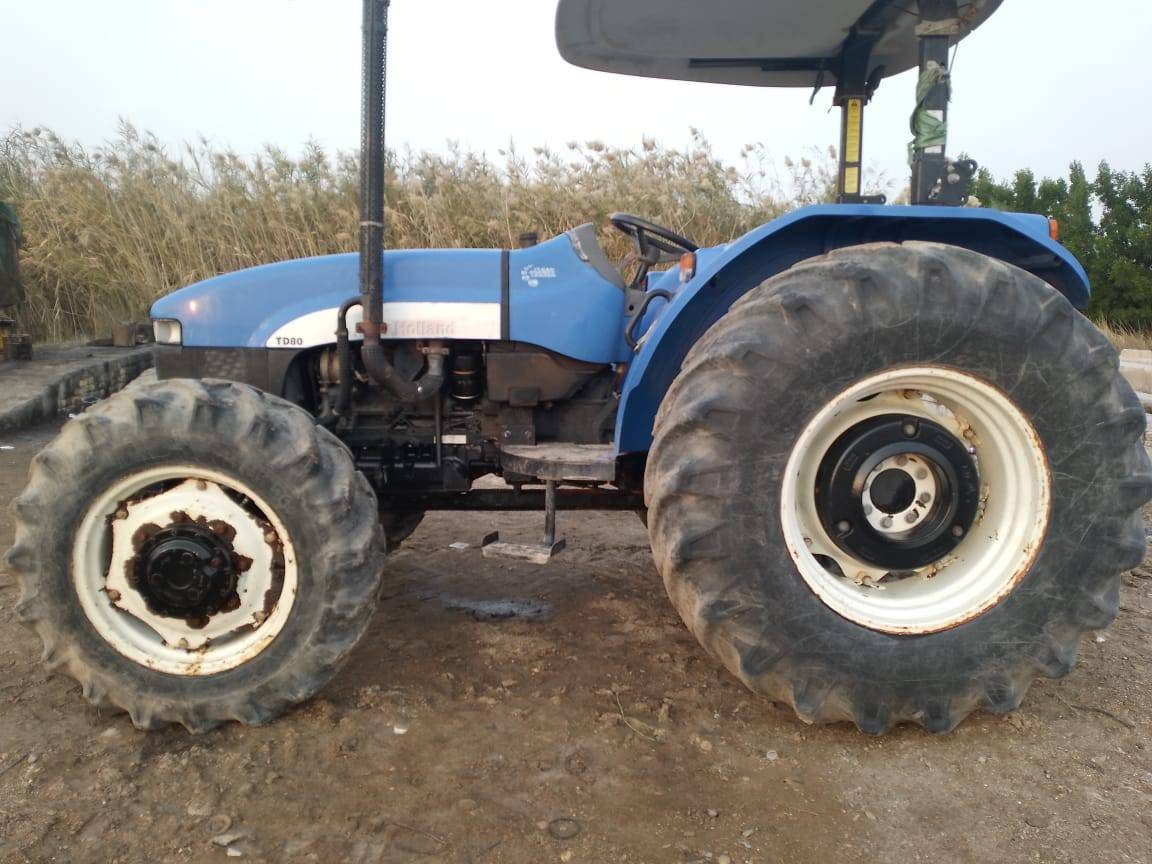 سلام عليكم مكينه للبيع نيهولد حجم 80 موديل 16مكينه جاهزه رقم وسنويه عنوان واسط  ***********
