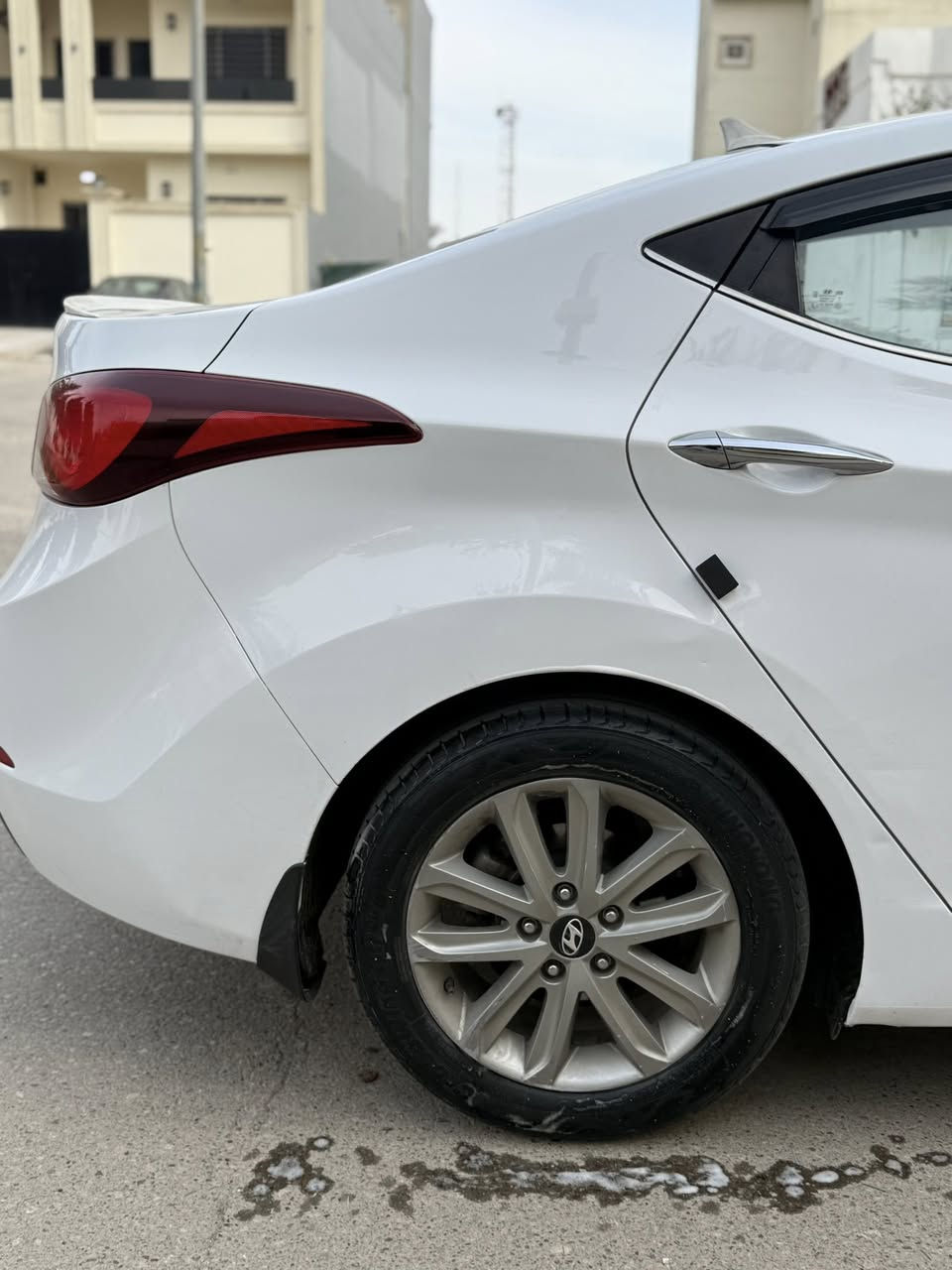 سلام عليكم
الانتره 2015 خليجي

بدون ضرر 🔴

شاشه كأمره 

خمسه ويل كب

مري شفط 

حساسات خلفيه

يدات نيكل 

اشاير بل مري

تبريد قطعتين

محرك 18 دوش 

السياره فول مواصفات

￼السياره جاهزه 

***********اسيا

***********كورك
