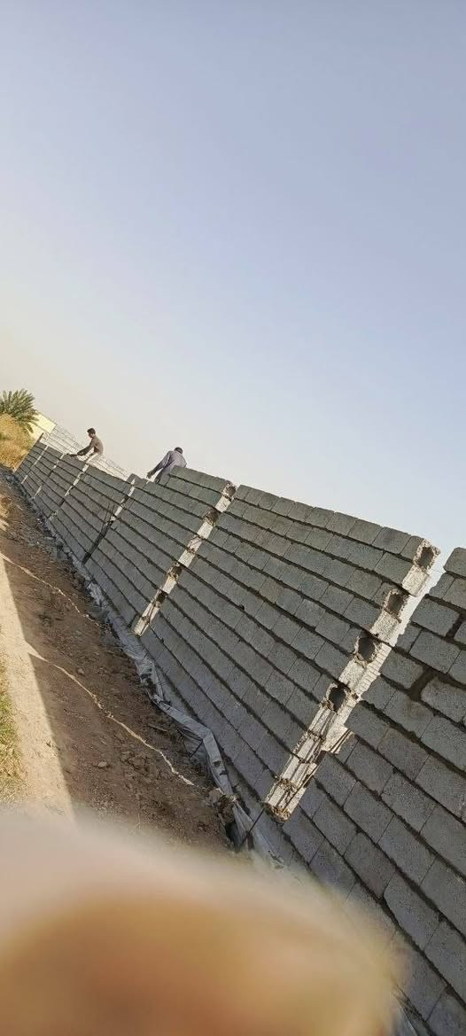 سلام عليكم خلفه بناء بلوك اسعار مناسبه تنضيف موقع العمل الاتزام بل مواعيد للتصال متفرق حاليا العمل داخل بغداد فقط***********
***********بي واتساب
