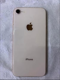 ايفون ٨ عادي جهاز نضيف مال بيت مبدل شاشه وبطاريه ذاكره ٦٤ السعر ٧٥ وبي...