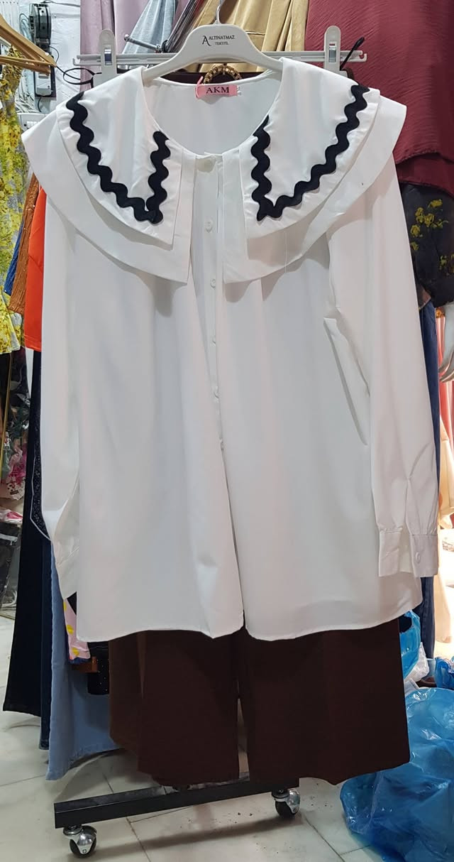 بنطرون ب10
قميص 15
قميص 15000 
عنوان محل ازياء ترتيل ستور للألبسه النسائية شارع الهوى فرع الجم النسائي مجاور صالون نرجس 
https://www.facebook.com/share/1C3548Ju92/ حساب الفيس
حساب الانستا https://www.instagram.com/ta__tt2333?igsh=MWl6c2VveDJobzFqOA==


**إذا كنت صاحب هذا الإعلان وتريد حذفه لأي سبب، رجاءا أرسل رسالة إلى الدعم الفني**