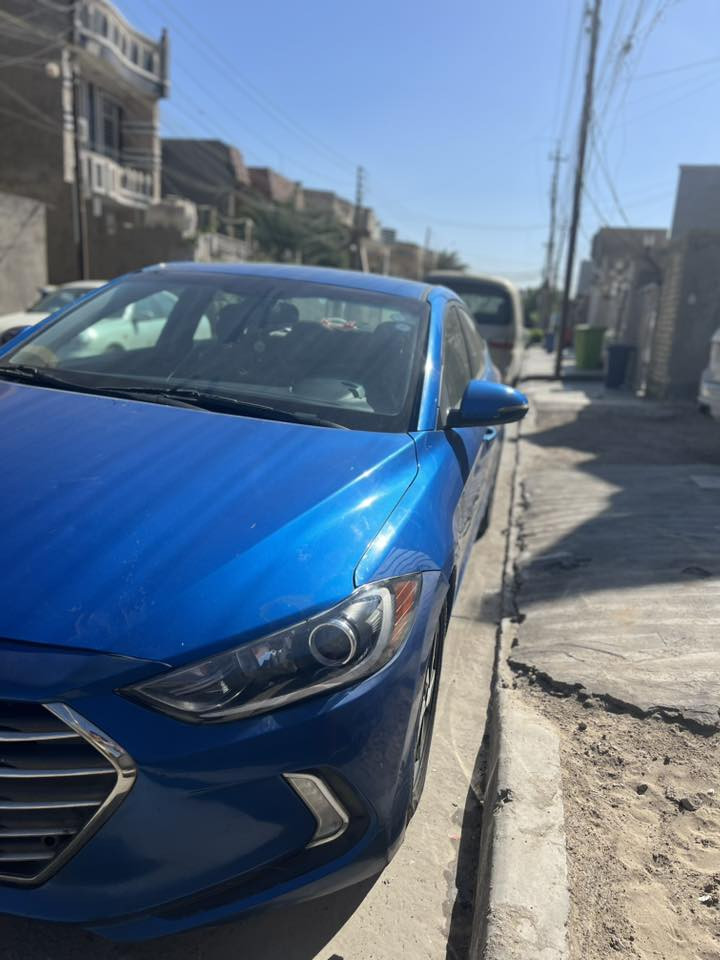 سلام عليكم النترا 2017 للبيع 
مكينه 2000 دوش 
سياره دعاميه خلفيه مابيه 
صور السونار موجوده بلمنشور 
السعر 110 وبيها مجال 
مكانه بغداد الدورة 
***********
شوف صور لسونار وخابر
