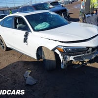 هوندا سيفيك موديل ٢٠٢٥ هايبرد بدون تبديل بدون صبغ حادثها موضح بالصورمك...