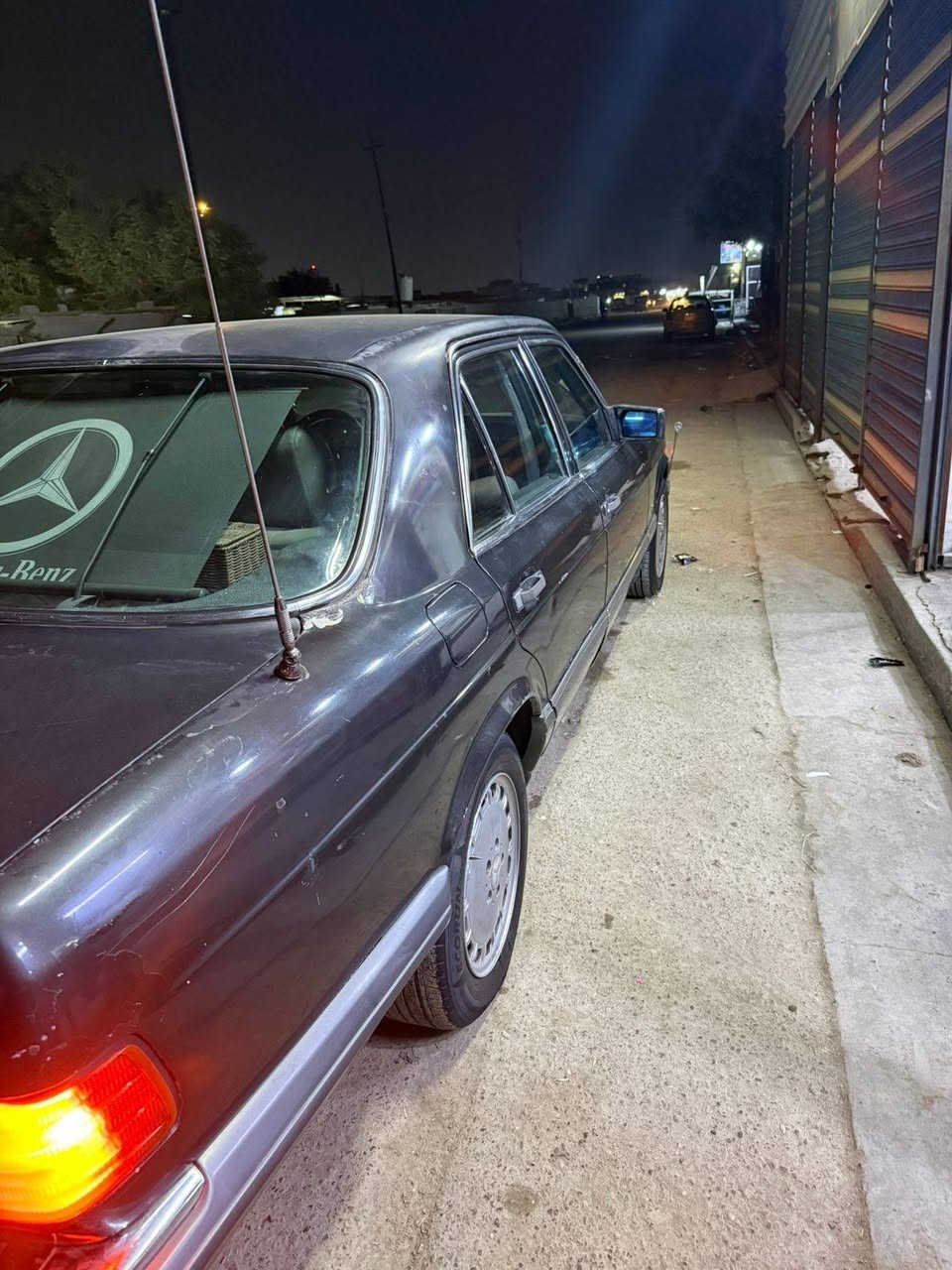 سلام عليكم مارسدس البيع موديل ٩١ وارد أمريكي سياره خير من الله بلادي قواعد بلاديه بيهه جراد قماره وصندوك وبنيد وكاله عامه بيهه تبريد شغال مكينه تجفيت جديد سياره خير من الله الكماليه معوقين رقم *********** السعر ٦٠ وبيهه مجال بصيط
