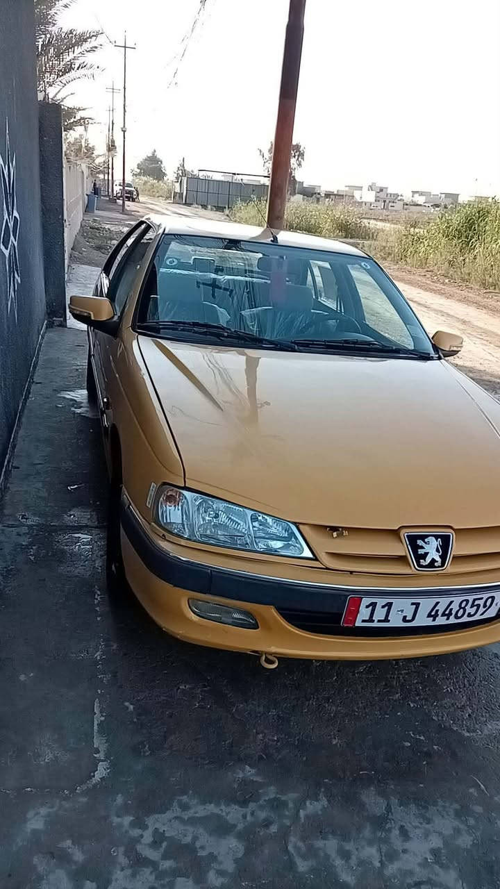 سلام عليكم بيجو باريس مديل ١٥ سياره كفاله عامه عده دوسه مال بنيدً.     مكانه بغداد الشعب. السعر ٤٨. 
***********
