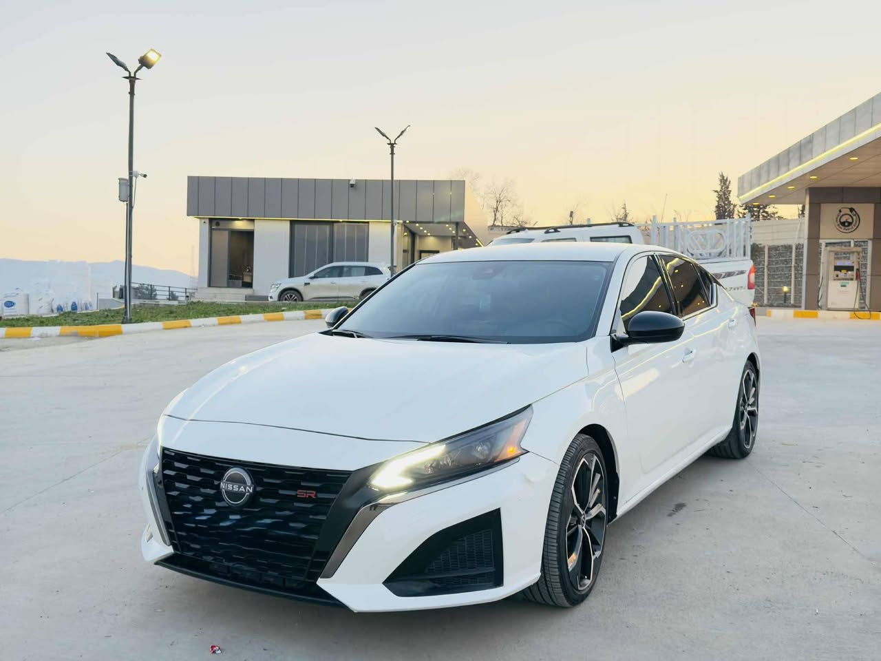 نيسان ألتيما SR 2023

مواصفات جيدة، دفع رباعي (لوك بيلادي). السيارة بحالة ممتازة جدًا ونظيفة.

- البيع بشرط الفحص الكامل، وجميع الأوراق تُنقل باسم المشتري.
- السيارة مضمونة من جميع النواحي.
- فيها 3 قطع مصبوغة، وقطعتان تم استبدالهما.
- الممشى الحقيقي: 77 ألف.

رقم الهاتف: ***********
التواصل عبر واتساب فقط.
